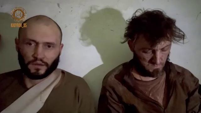 Срочно!Русский спецназ "Ахмат" поймал одного из украинских боевиков, кто похищал Русских мирных..
