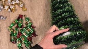 Бюджетная елка своими руками за 5 минут