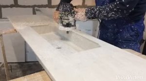 Столешница с раковиной в ванную комнату