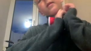 Зовёт за парты ласковый звонок