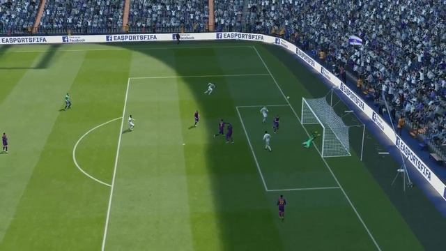 Как Бензема и Хамес соревновались, кто больше штанг и перекладин выбьет смотреть онлайн