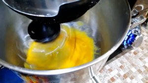 Шарлотка из батона. У вас остался батон или булочки? Приготовьте этот пирог)