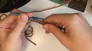 Перекрестный набор петель на спицах