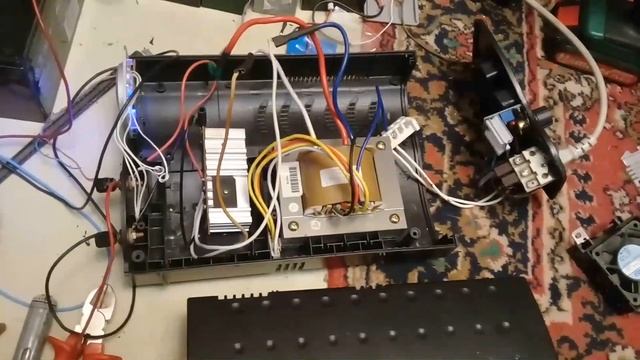 Самое простое зарядное устройство для аккумуляторов из старого бесперебойника!