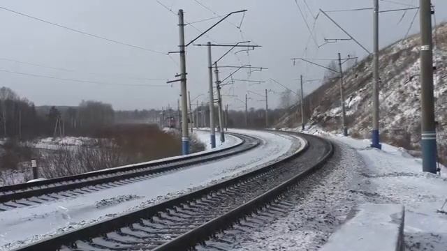 ГРУЗОВЫЕ И ПАССАЖИРСКИЕ ПОЕЗДА СКВОЗЬ МЕТЕЛЬ !!!.