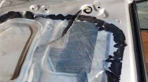 Ремонт стеклоподъемника  Toyota verso 2.0d 2011 года