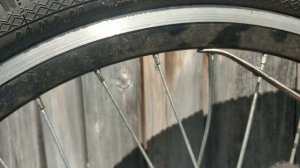 как поменять спицы на велосипед не снимая покрышку