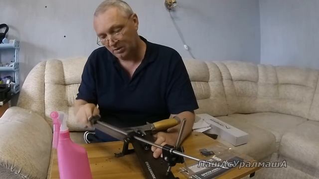 ПашАсУралмашА:-Заточка ножа дома. Заточное приспособление "Складишок М" смотреть онлайн