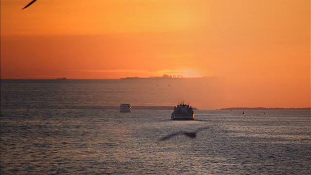 природа верхней Волги с теплохода Зайцев.wmv смотреть онлайн