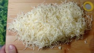 СЛОЁНЫЙ САЛАТ ,, ЦЕЗАРЬ" С КУРИЦЕЙ