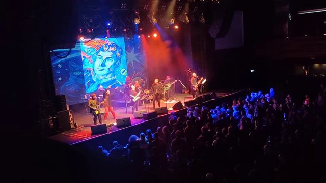 ном.олейникоы. страшно жить смотреть онлайн