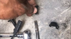 How to replace 07-12 Honda CRV ABS Sensor/cable