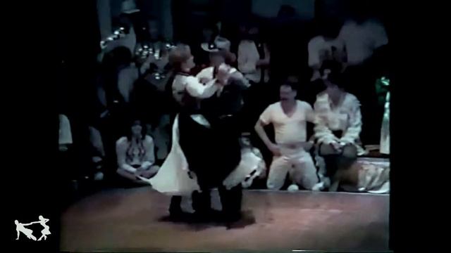 Bob & Sarah Bahrs | 1992 | Polka | Showcase Division One | UCWDC Worlds One Championships смотреть онлайн
