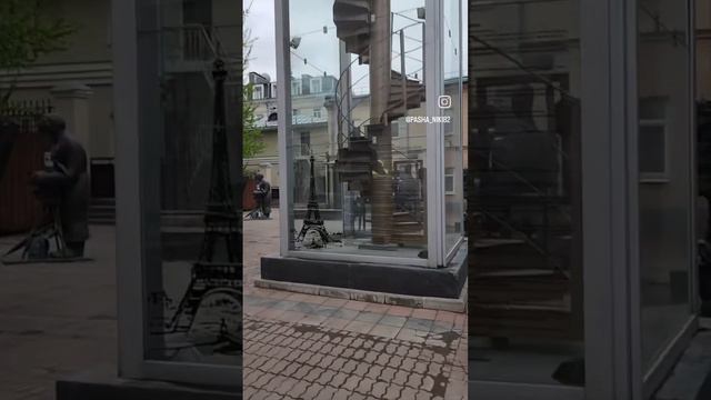 Мама я в Парижах))))
