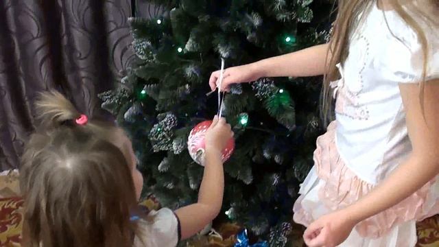Новогодняя елка наряжаем видео 2017 смотреть онлайн