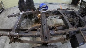 Ремонт рамы грузовика Toyota Hiace / Часть 2