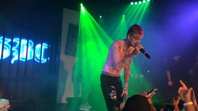 Lil Peep - Star Shopping/Beamer Boy Live in LA смотреть онлайн