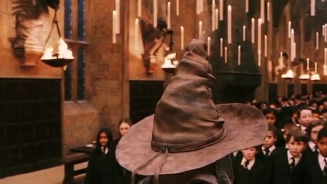 Гарри Поттер и Философский Камень. распределение смотреть онлайн