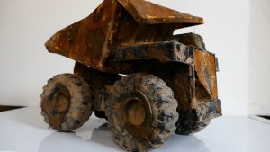 Реставрация модели грузовика-самосвала Rusty Tonka \\ Крутые идеи, восстановление моделек!