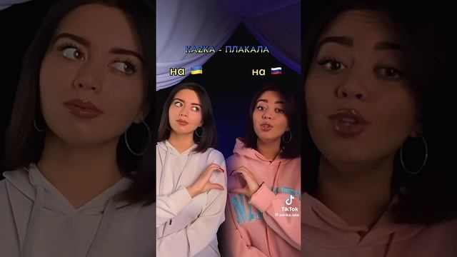 Фиалка расцвела
