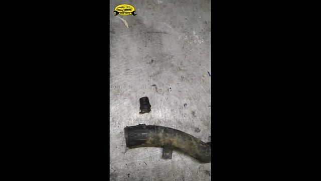 замена термостата и отводного патрубка Ситроен C4 пежо 308 смотреть онлайн