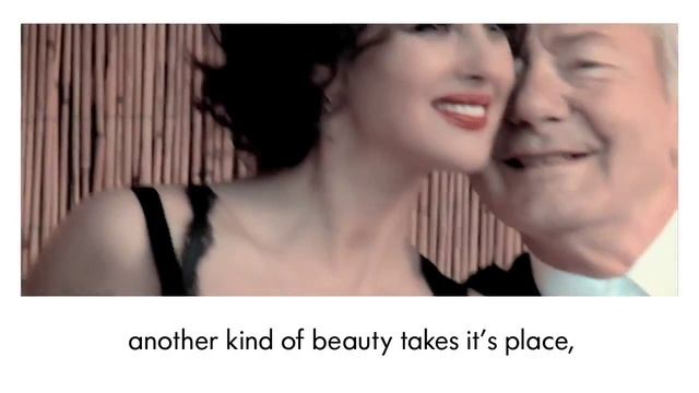 Моника Белуччи о Dolce & Gabbana, красоте и своем имени смотреть онлайн ...