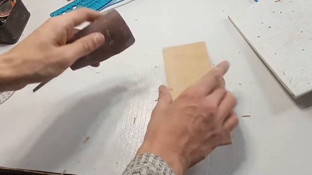 Простая но удобная подставка для паяльника