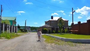 ВЛОГ #Алиса и собачка #Ангус идут на детскую площадку. Прогулка. Видеоблог для детей