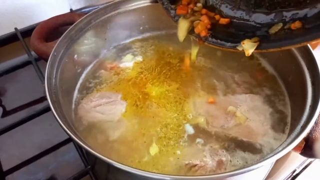 ЗЕЛЁНЫЕ ЩИ ИЗ КРАПИВЫ И ЩАВЕЛЯ.МОРЕ ВИТАМИНОВ И ВКУСА