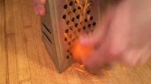 How very easy to grate carrots on a regular grater, for salad or soup