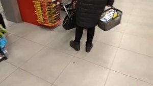 Социальный Эксперемент. Как избавиться от мелочи