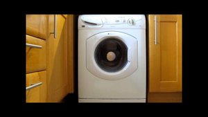 Worlds Loudest Washing Machine,Very Noisy Hotpoint in need of Bearings