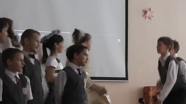 Новогоднее выступление смотреть онлайн