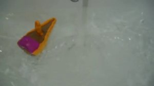 Кораблик из плавающего пластилина.avi