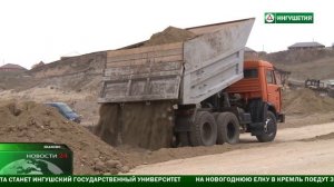 Дамбы как спасение. В Экажеве строят дамбы, чтобы обезопасить село от наводнений.