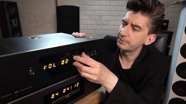 Roksan Blak: полный усилитель и проигрыватель CD смотреть онлайн