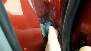 Не закрывается с ключа дверь и перестала работать колонка Лачетти
