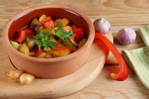 Домашняя еда. Я ЕГО СВАРИЛА ИЗ ТОГО, ЧТО БЫЛО... ОВОЩНОЕ РАГУ.