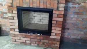 Установка дверки на камин от компании Stover