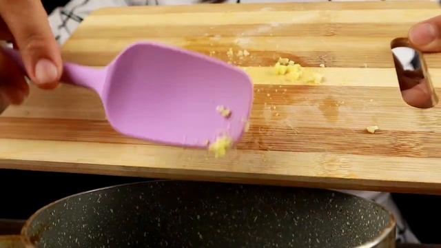 Популярная Азиатская закуска Спринг роллы