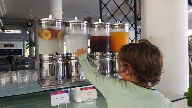 ОДИН ДЕНЬ ИЗ ЖИЗНИ 7-ЛЕТНЕЙ ДЕВОЧКИ. смотреть онлайн