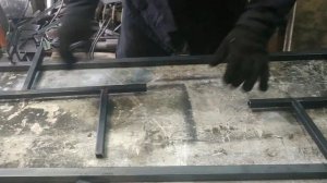 Простая ритуальная оградка.