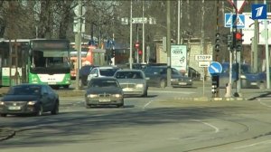 Департамент шоссейных дорог рекомендует проверить срок действия водительских прав