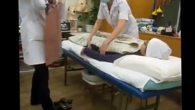 Подкладывание судна лежачему больному