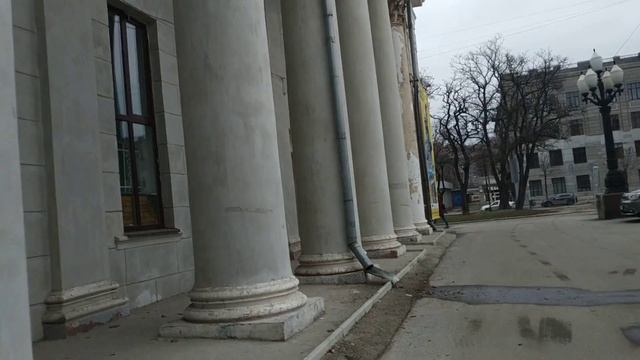 Как выглядит театр Горького в Днепре. Итак, Днепр это Европа? Украина это Европа?