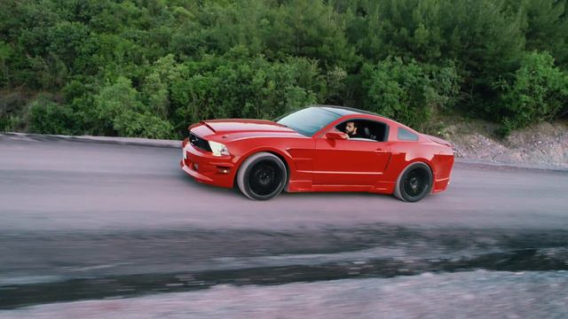 DJI Phantom 4 Pro - CINEMATIC FOOTAGE смотреть онлайн