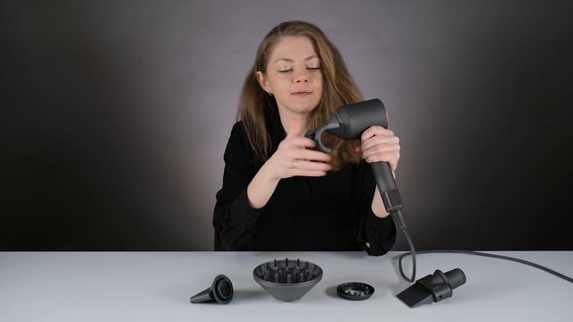 ?ОНА ЖДЕТ ИМЕННО ЭТО! Обзор Dyson Supersonic HD07 с насадкой для непослушных волос смотреть онлайн