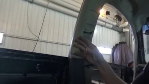 Как разобрать потолок на АУДИ А4.