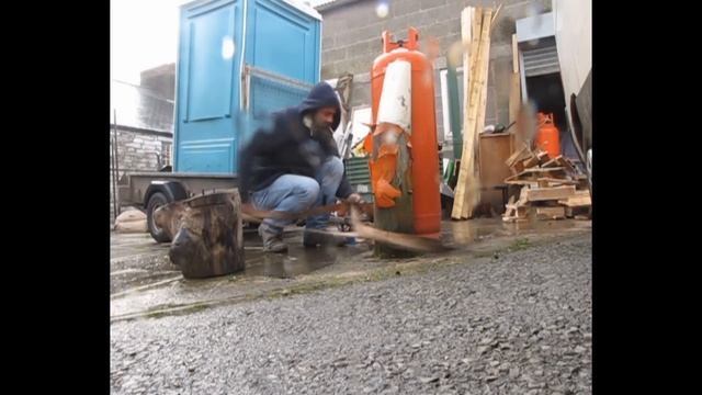 Propane tank valve removal Method 3 Make a tool! Easy DIY Project! смотреть онлайн