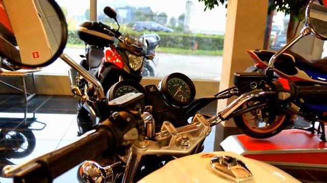 Honda CB 1100 Photos, Video and Review